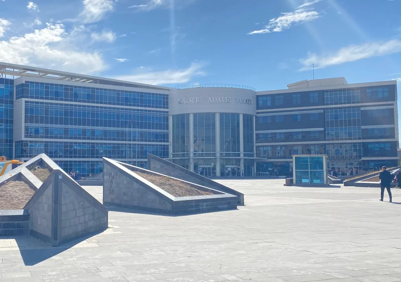 Annesinin Sattığı Tarla Parasından Pay İstedi! Tehditle Pay İsteyen Şahsa 3 Yıl 9 Ay Ceza — haber görseli