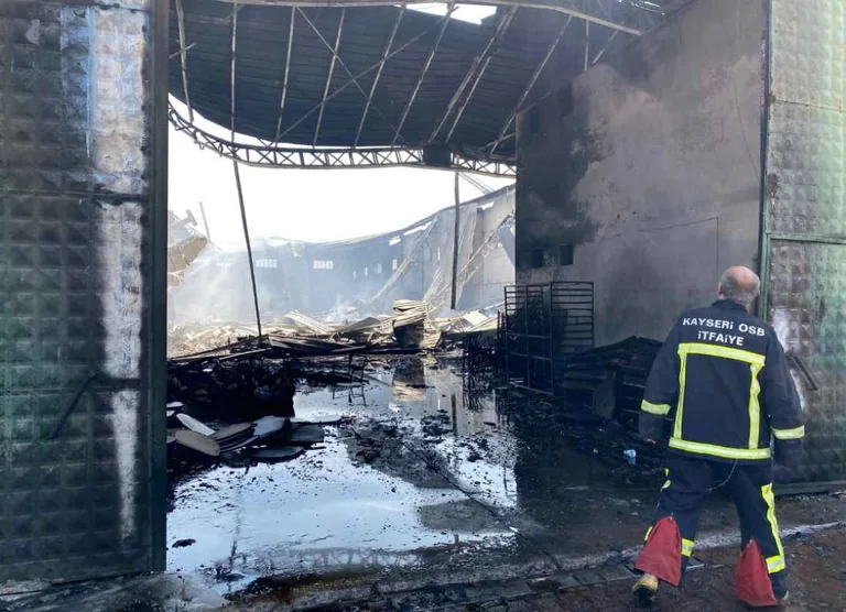Ambalaj Fabrikasındaki Yangın Bir Buçuk Saatte Söndürüldü — haber görseli