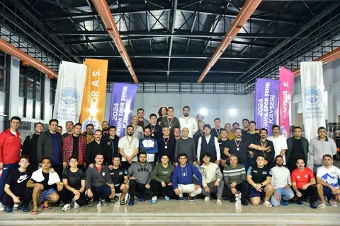BÜYÜKŞEHİR SPOR A.Ş.’NİN YÜZME YARIŞMASINA 305 SPORCU KATILDI — haber görseli