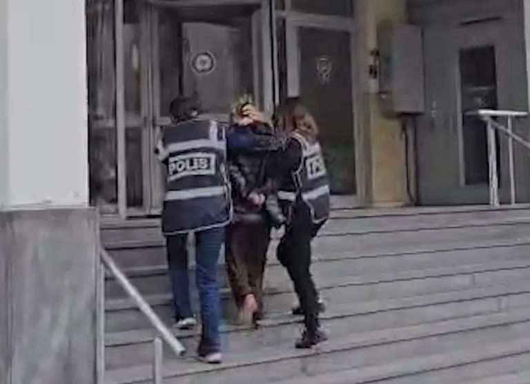 Kayseri'de Hırsızlık Suçundan Aranan 3 Kadın Hükümlü Yakalandı — haber görseli