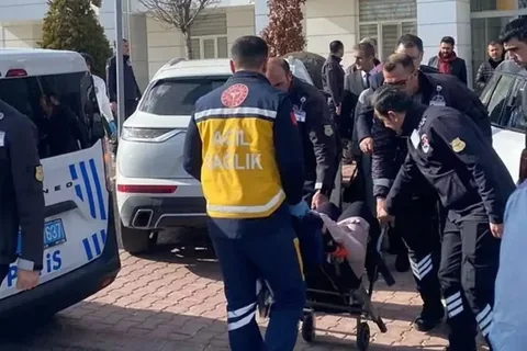 KONYA SELÇUK ÜNİVERSİTESİ'NDE KAN DONDURAN OLAY! Öğrenci, Dekan Yardımcısını Vurarak İntihar Etti — haber görseli