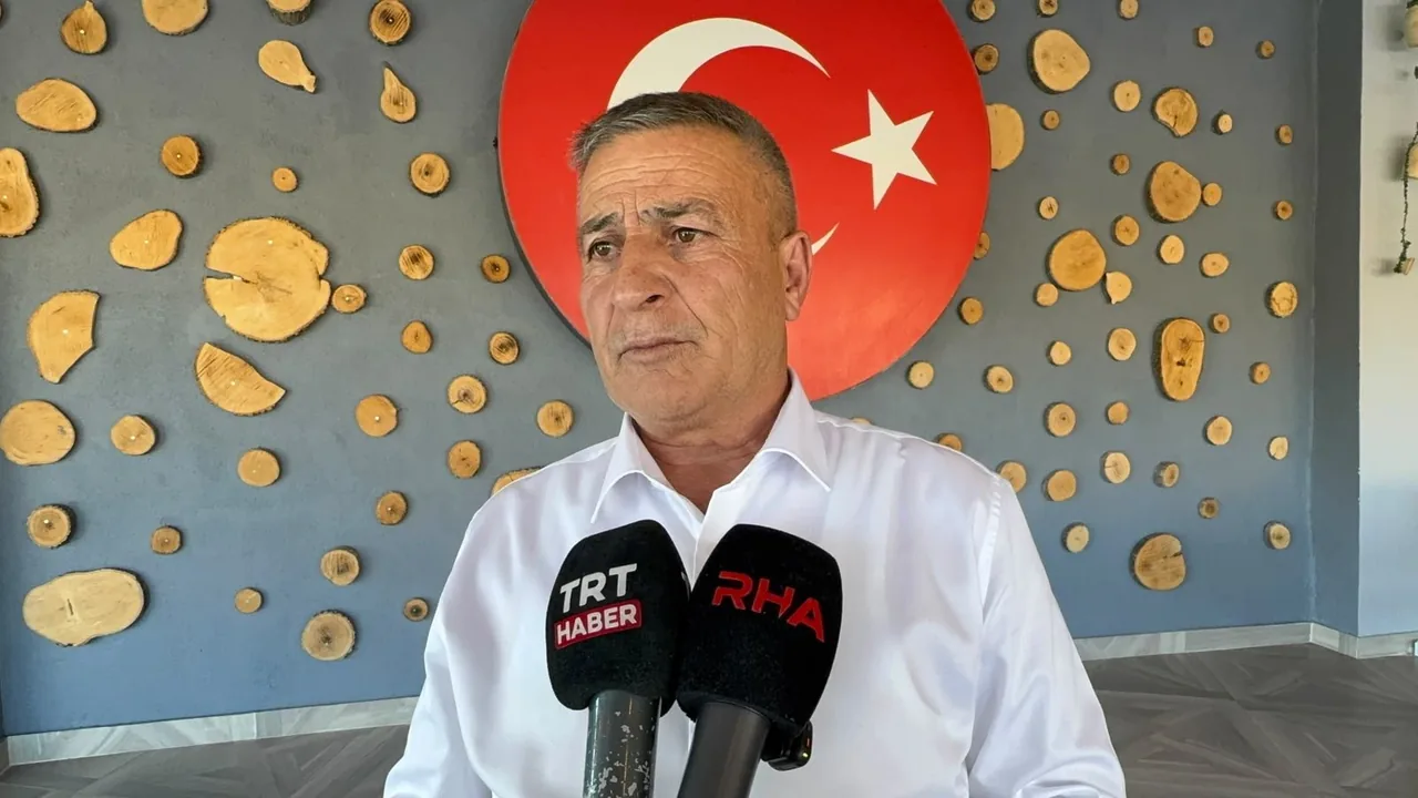 CHP’den İstifa Edip AK Parti’ye Geçmişti! Akkışla Belediye Başkanı Mustafa Dursun: Halkın Baskısına Dayanamadım — haber görseli