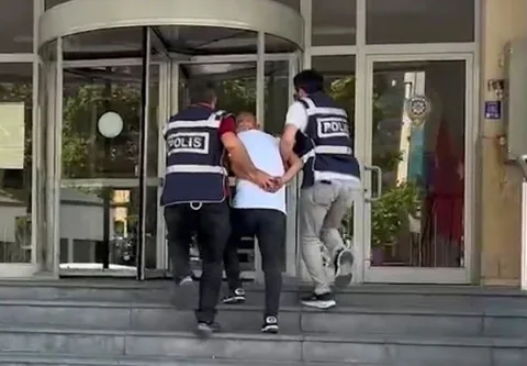 52 Yıl Hapis Cezasıyla Aranıyordu! Kayseri'de Yakalandı — haber görseli