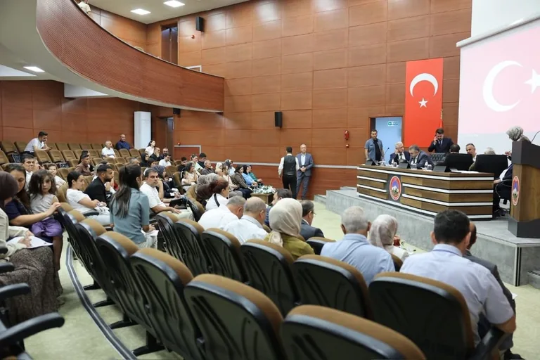 Kayseri Valisi Gökmen Çiçek'ten Halk Buluşması! Vatandaşın Talebi Doğrudan İlgili Kurumlara İletildi — haber görseli