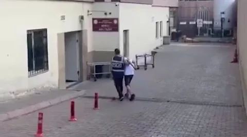 Kamu Kurumundan Hırsızlık Suçundan 11 Yıl Hapisle Aranan Firari Yakalandı — haber görseli