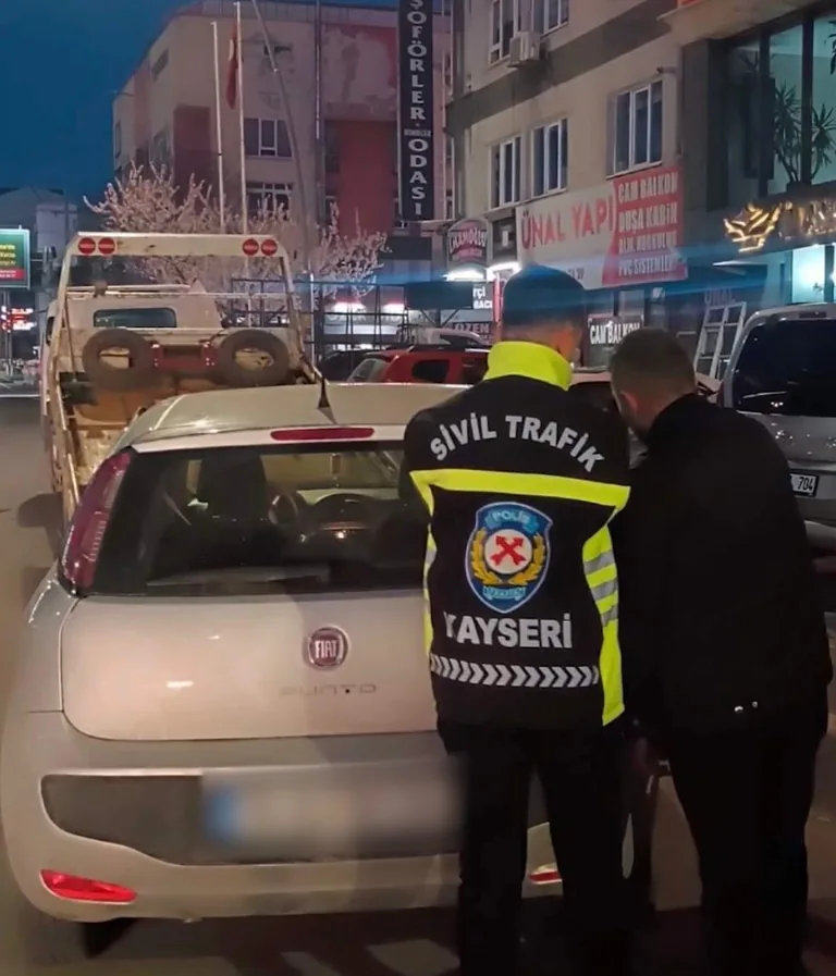 Kayseri’de trafikte kavga pahalıya patladı: 900 bin TL ceza — haber görseli