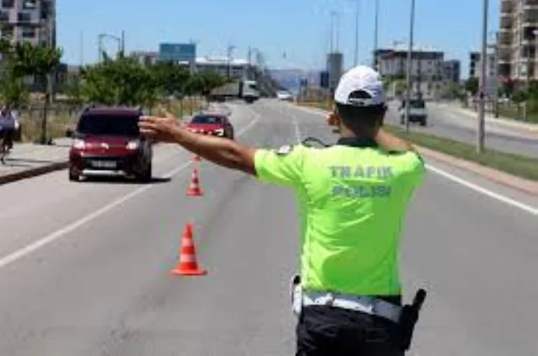 Kayseri'de 1 haftada 20 araç trafikten men edildi — haber görseli