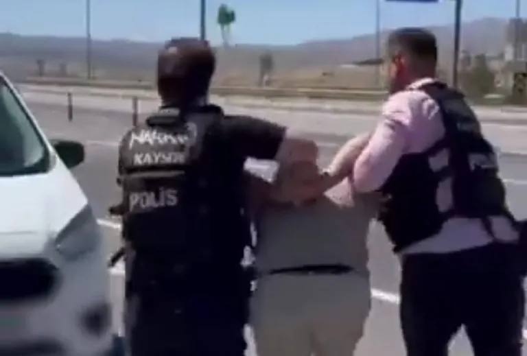Malatya Yolunda Zehir Tacirlerine Ağır Darbe!  41 Kilogram Uyuşturucu Ele Geçirildi: 2 Gözaltı — haber görseli