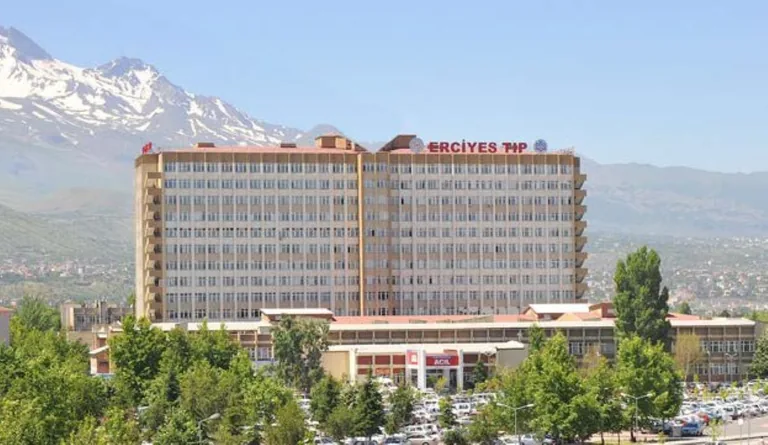 Emniyet Müdüründen Hastanede Şiddet! Doktor Şikayetçi Oldu, Soruşturma Başlatıldı — haber görseli