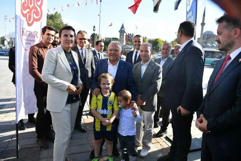 Kayseri’de ‘Mobil Dijital Gençlik Merkezi’ Hizmete Girdi — haber görseli