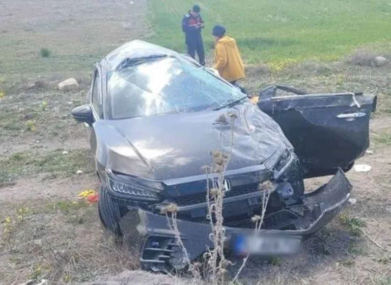 Niğde- Kayseri Karayolunda Korkunç Kaza: 2 Yaralı — haber görseli