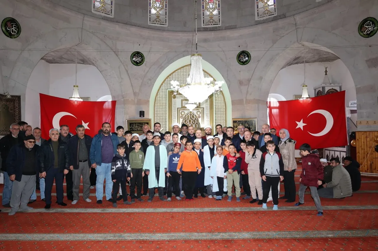 Bünyan’da Kur’an-ı Kerim Yarışmasında Dereceye Giren Öğrencilere Umre Hediyesi — haber görseli