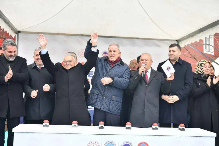 Kayseri Protokolü Akkışla İlkokulu Temel Atma Törenine Katıldı — haber görseli