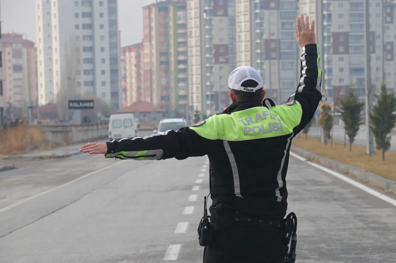 Kayseri'de Son 1 Ayda Trafikten Men Edilen Araç Sayısı Açıklandı — haber görseli