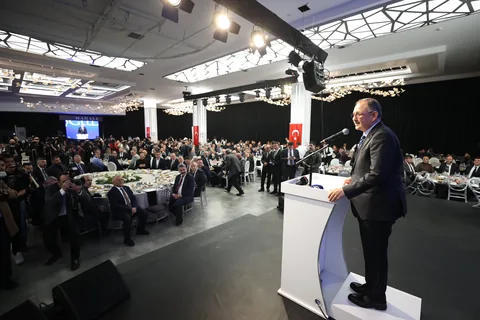 Bakan Mehmet Özhaseki, iş insanları ile bir araya geldi — haber görseli