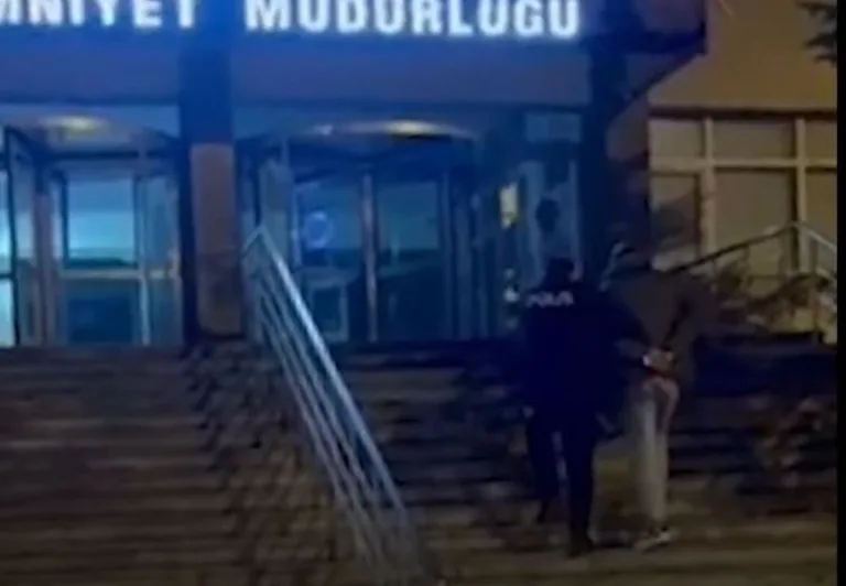 Kayseri Asayiş Haber: Aranan Şahıs Devriyeye Takıldı! Üzerinden Uyuşturucu Çıktı — haber görseli
