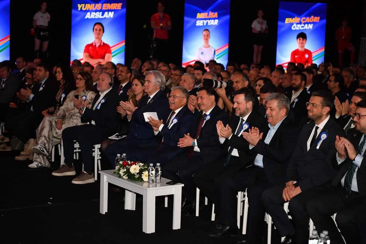 Kayseri Dünya Zirvesine Koşuyor: 2029 Dünya Spor Başkenti Zafer Çok Yakın — haber görseli