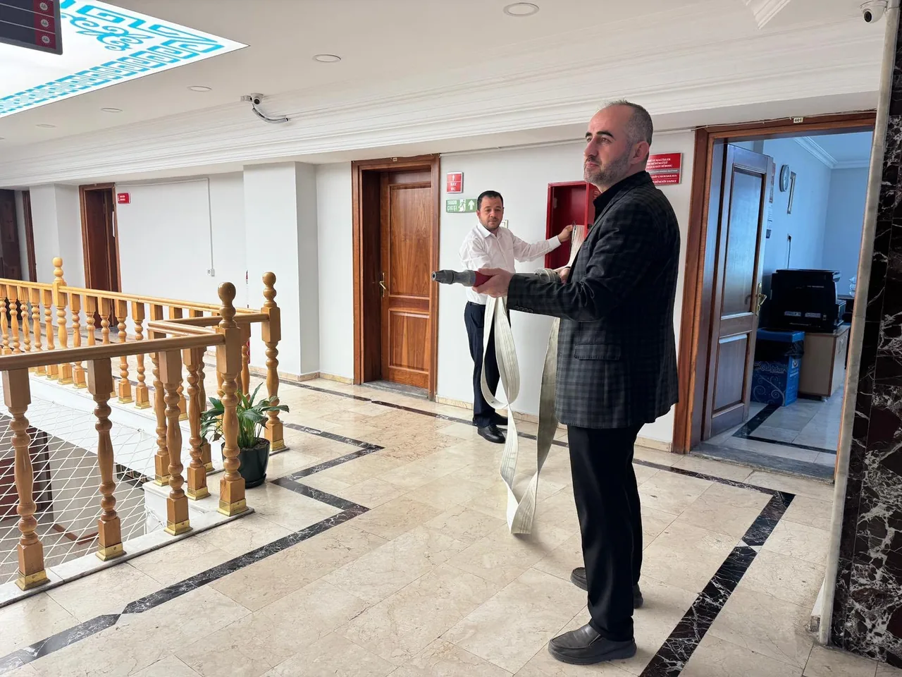 Kayseri İl Müftülüğü’nde Deprem ve Yangın Alarmı: Personel Sınavı Başarıyla Geçti! — haber görseli