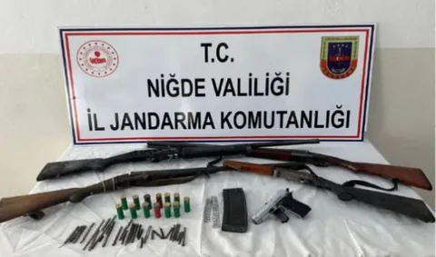 Niğde Çiftlik'te ruhsatsız silah operasyonu: 2 şüpheli yakalandı — haber görseli