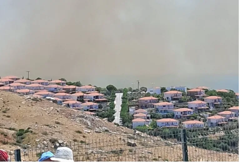 Çeşme'deki orman yangınında 3 kişi hayatını kaybetti — haber görseli
