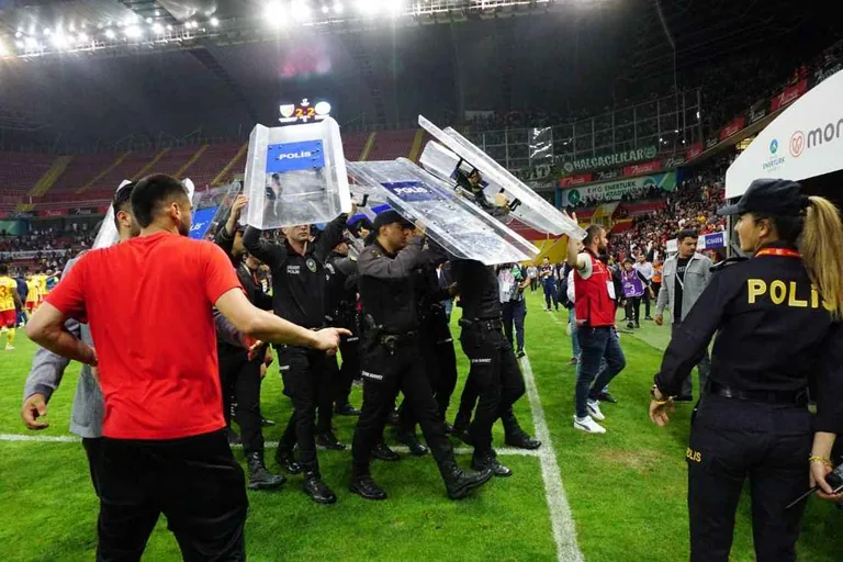 PFDK’dan Kayserispor Başkanı Ali Çamlı ve Nazon’a Ceza — haber görseli