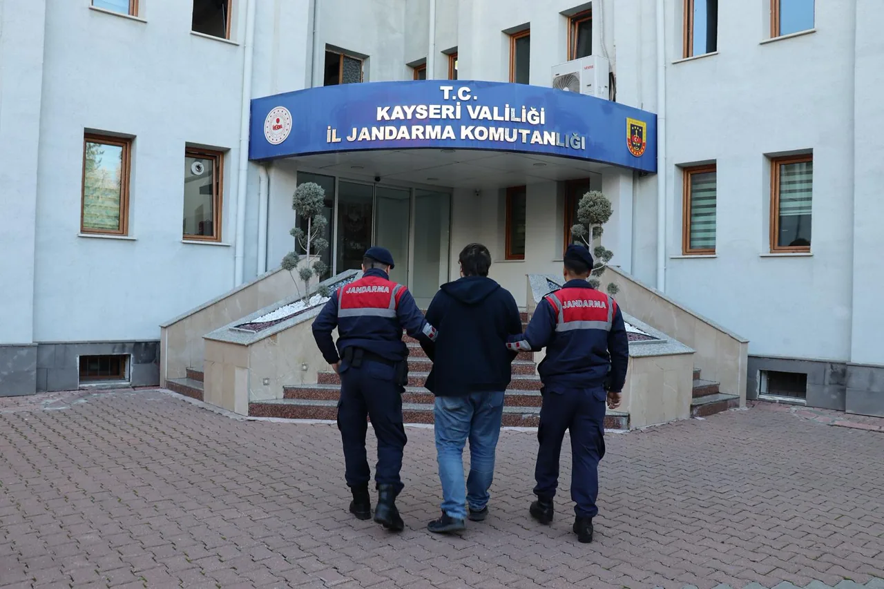KAYSERİ MELİKGAZİ’DE DEAŞ OPERASYONU: ÖRGÜT ÜYESİ KISKIVRAK YAKALANDI! — haber görseli