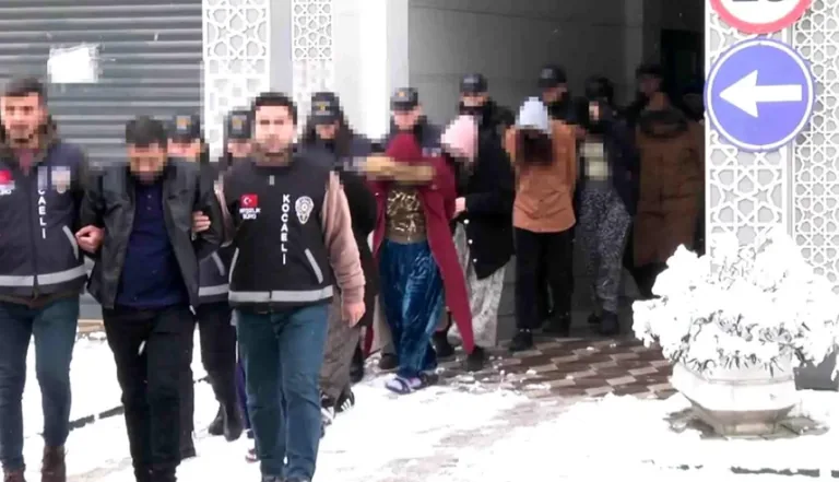 3 şehirde 23 evi soyup kayıplara karıştılar! Hırsızlık Çetesi Çökertildi:31 Gözaltı — haber görseli