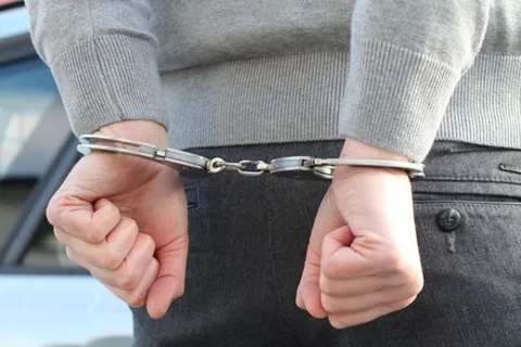 Cephanelik Gibi Araç! 36 Tabanca ve Yüzlerce Silah Parçası Ele Geçirildi — haber görseli