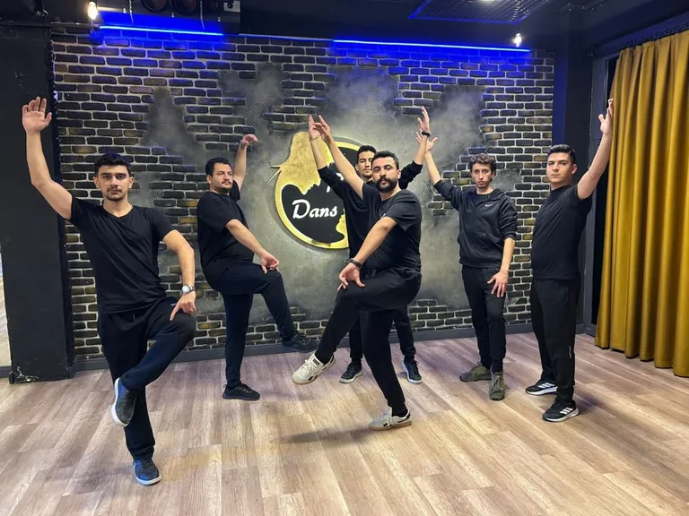 Zeybek Ateşiyle Açılışlara Damga Vuran Ekip! — haber görseli