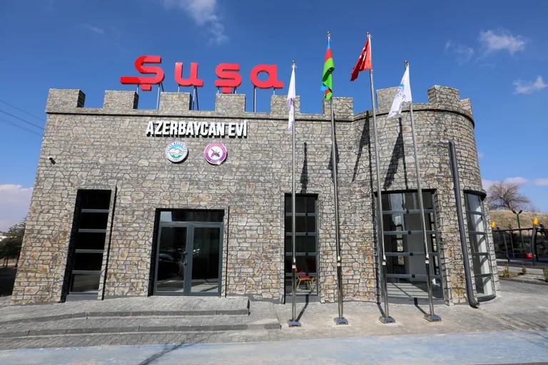 Başkan Yalçın, Yeni Dönemin İlk Tesisini Açıyor! ŞUŞA AZERBAYCAN EVİ — haber görseli