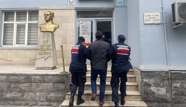 FETÖ'den İhraç Firari Eski Polis Yakalandı: 7 Yıl 6 Ay Kesinleşmiş Hapis Cezası İle Aranıyordu — haber görseli