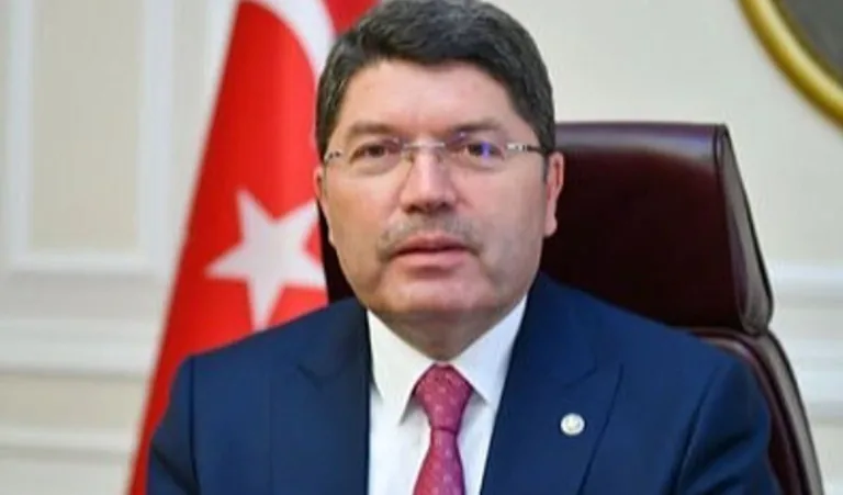 Ceza Alan Herkes, Cezaevine Girecek — haber görseli