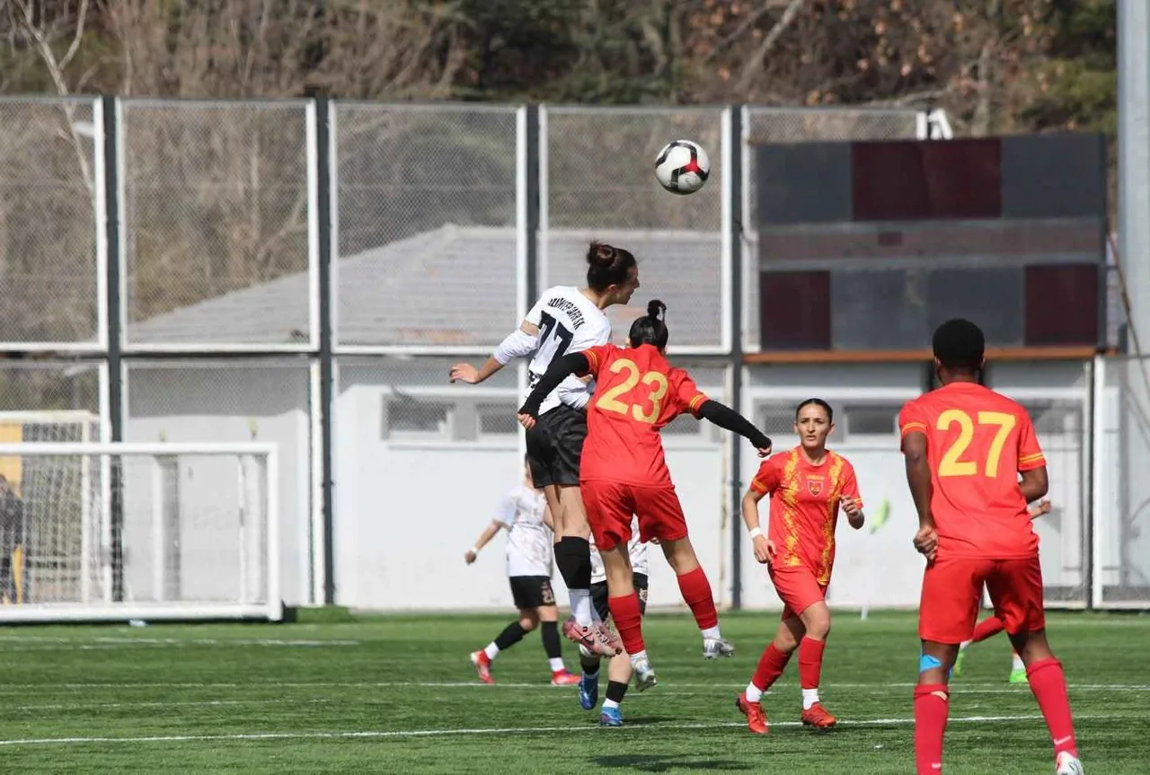 Kayseri’nin Sultanları Süper Lig’de Gaziantep’e Gol Yağdırdı: 5-1 — haber görseli
