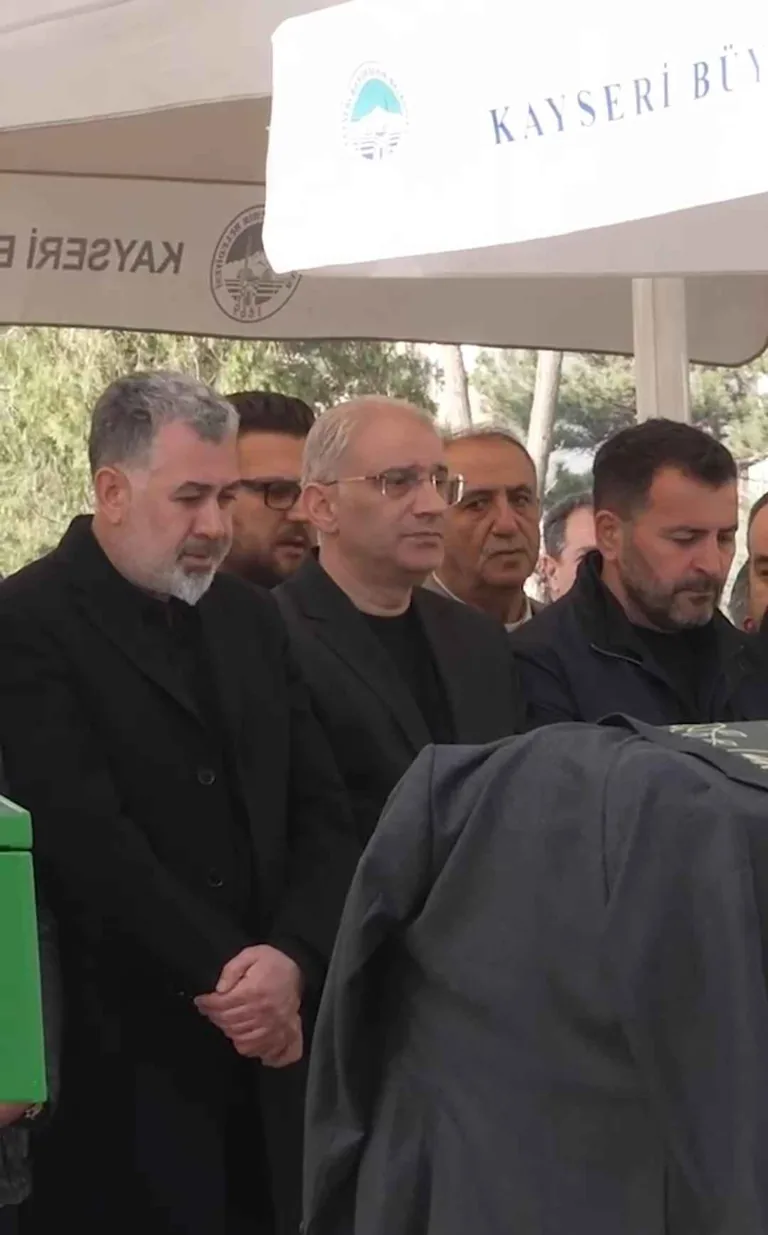 İYİ Parti Genel Başkan Başdanışmanı Sedat Kılınç’ın Acı Günü: Babası Said Kılınç Son Yolculuğuna Uğurlandı — haber görseli