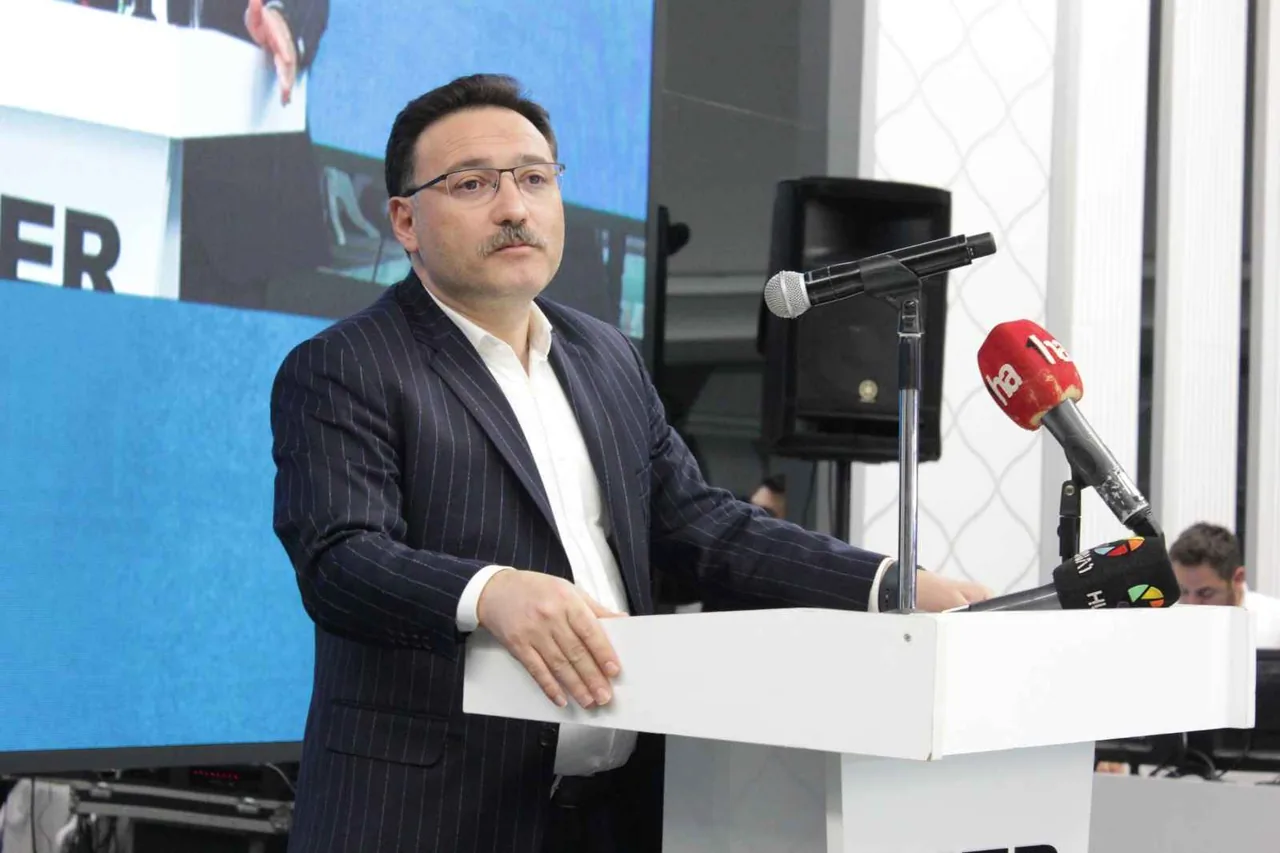 Kayseri Otelciler Derneği tarafından organize edilen iftar programına, şehrin önemli isimleri ve sektör temsilcileri katıldı — haber görseli
