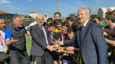 TALASGÜCÜ'NÜN U14'Ü TÜRKİYE ŞAMPİYONU — haber görseli