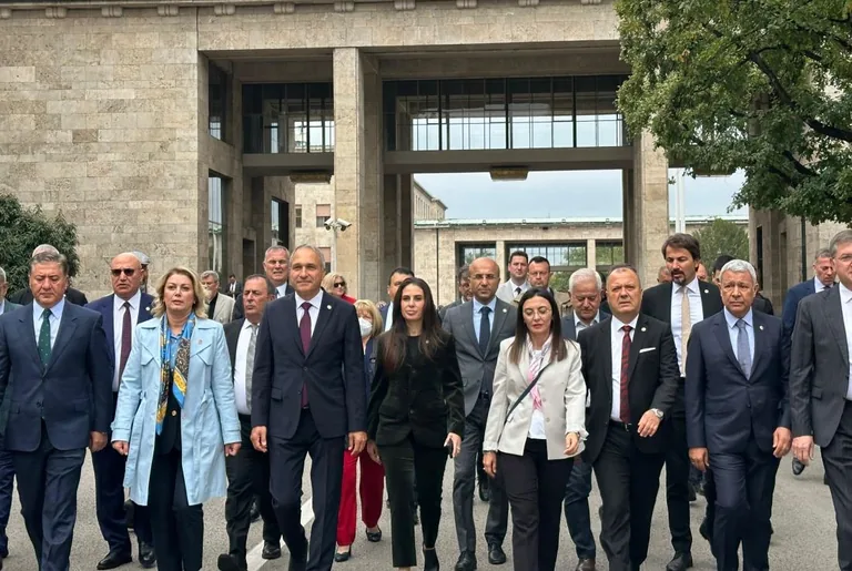 Meslek Eğitim Kanunları Öncesi Protesto: Aşkın Genç Milli Eğitim Bakanlığı’na Yürüdü — haber görseli