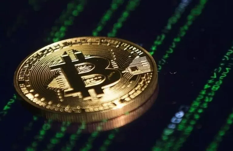 Kripto paralarda yeni dönem bugün başladı! O hesaplar dondurulacak — haber görseli