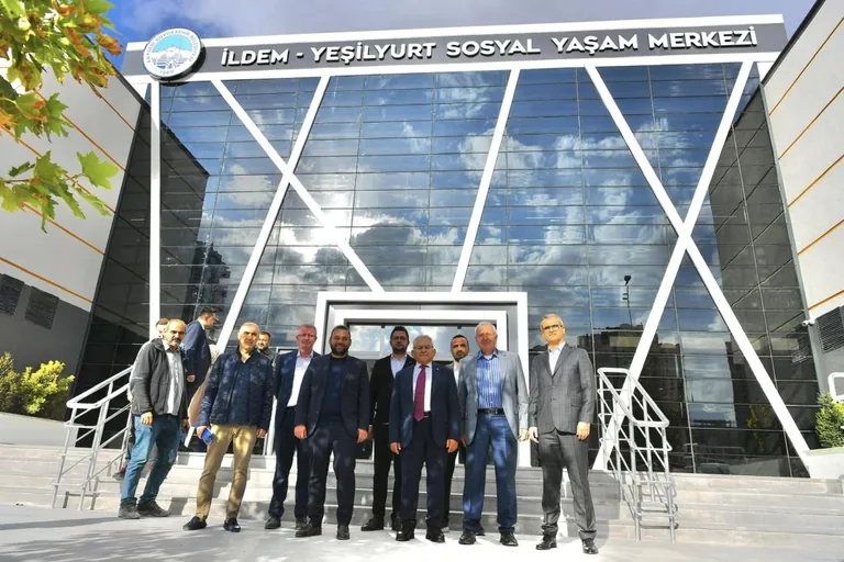 Kayseri’ye Dev Yatırım: İldem-Yeşilyurt Sosyal Yaşam Merkezi Hizmete Açıldı — haber görseli