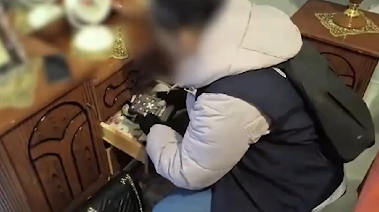 ÇOCUK İSTİSMARCILARI VE BAHİS BARONLARI PAKETLENDİ: SİBER ÇETELERE '19 İLDE' ŞOK OPERASYON! 200 GÖZALTI, 65 TUTUKLAMA — haber görseli