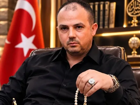 Kayseri'de İş İnsanı Alaaddin Çağlıköse ve Kardeşi Bıçaklı Saldırıda Yaralandı — haber görseli