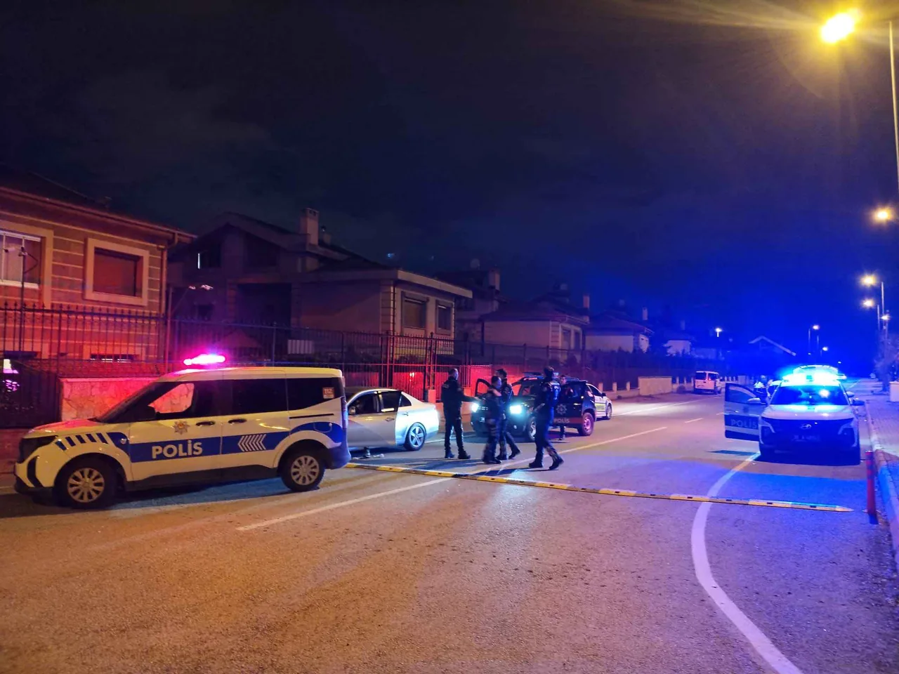Kayseri'de Polisten Kaçan Ehliyetsiz Magandaya Rekor Ceza! 430 Bin TL — haber görseli