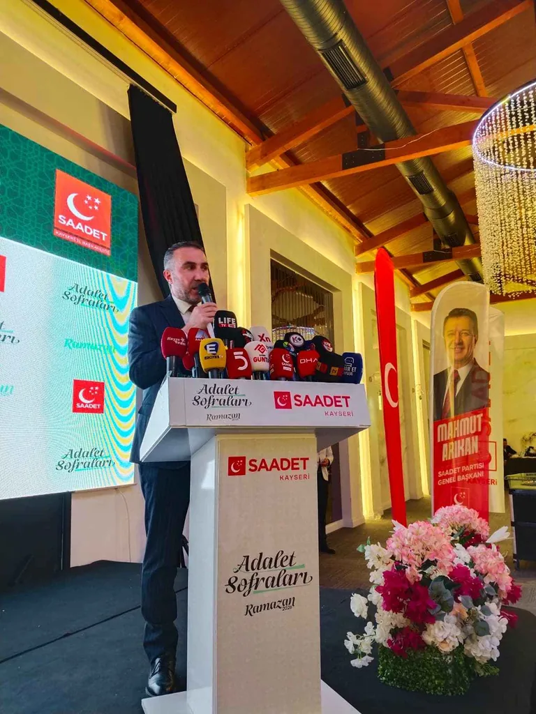Saadet Partisi, siyasi partilerle ‘Adalet Sofraları’nda buluştu — haber görseli