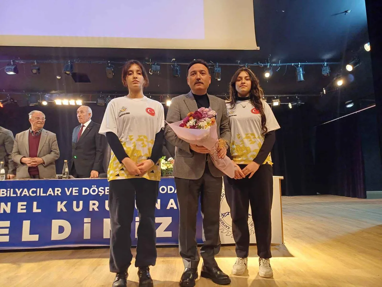 Vali Çiçek’ten Kayseri'ye Tam Destek: “Bu Şehir Mazeret Değil, Üretim Yapıyor! — haber görseli