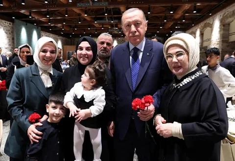 Cumhurbaşkanı Erdoğan Şehit Aileleri ve Gazilerle İftar Programında Buluştu — haber görseli