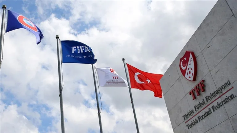 TFF'den Flaş Karar! Süper Lig'de yabancı VAR hakemi dönemi — haber görseli