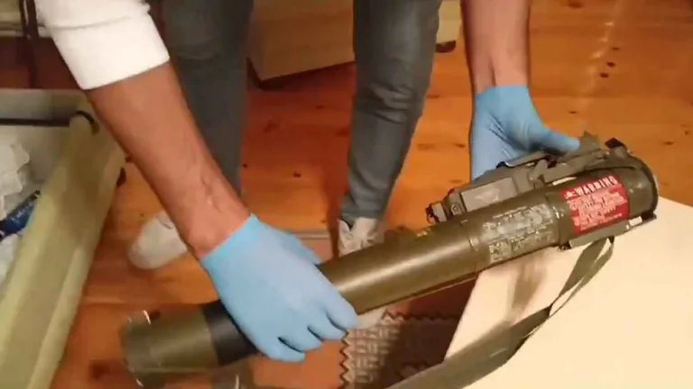 Ev Değil Sanki Müze! KOM Ekiplerinden Tarihi Eser Kaçakçılarına Şok Baskın — haber görseli