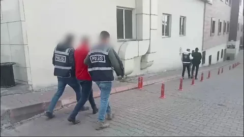 Kayseri Emniyeti Suçlulara Göz Açtırmıyor: Toplamda 98 Yıl Hapis Cezası Bulunan 10 Şahıs Tutuklandı — haber görseli