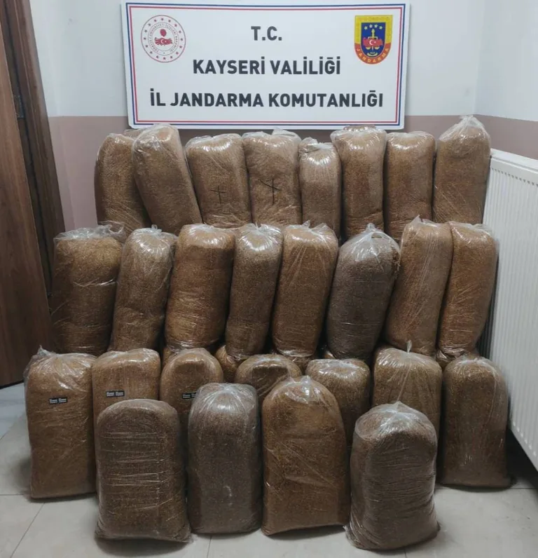 Kayseri Jandarmadan Operasyon! Pınarbaşı'da Otobüste 510 Kilo Kaçak Tütün Yakalandı — haber görseli
