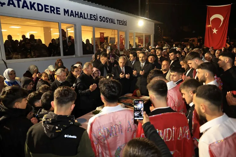BAŞKAN YALÇIN, ÇATAKDERELİ GENÇLERİ ASKERE UĞURLADI — haber görseli